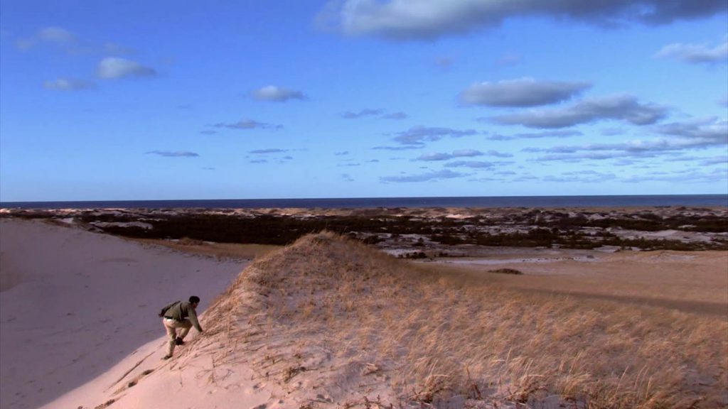 A screenshot from the film "To the Other Shore"